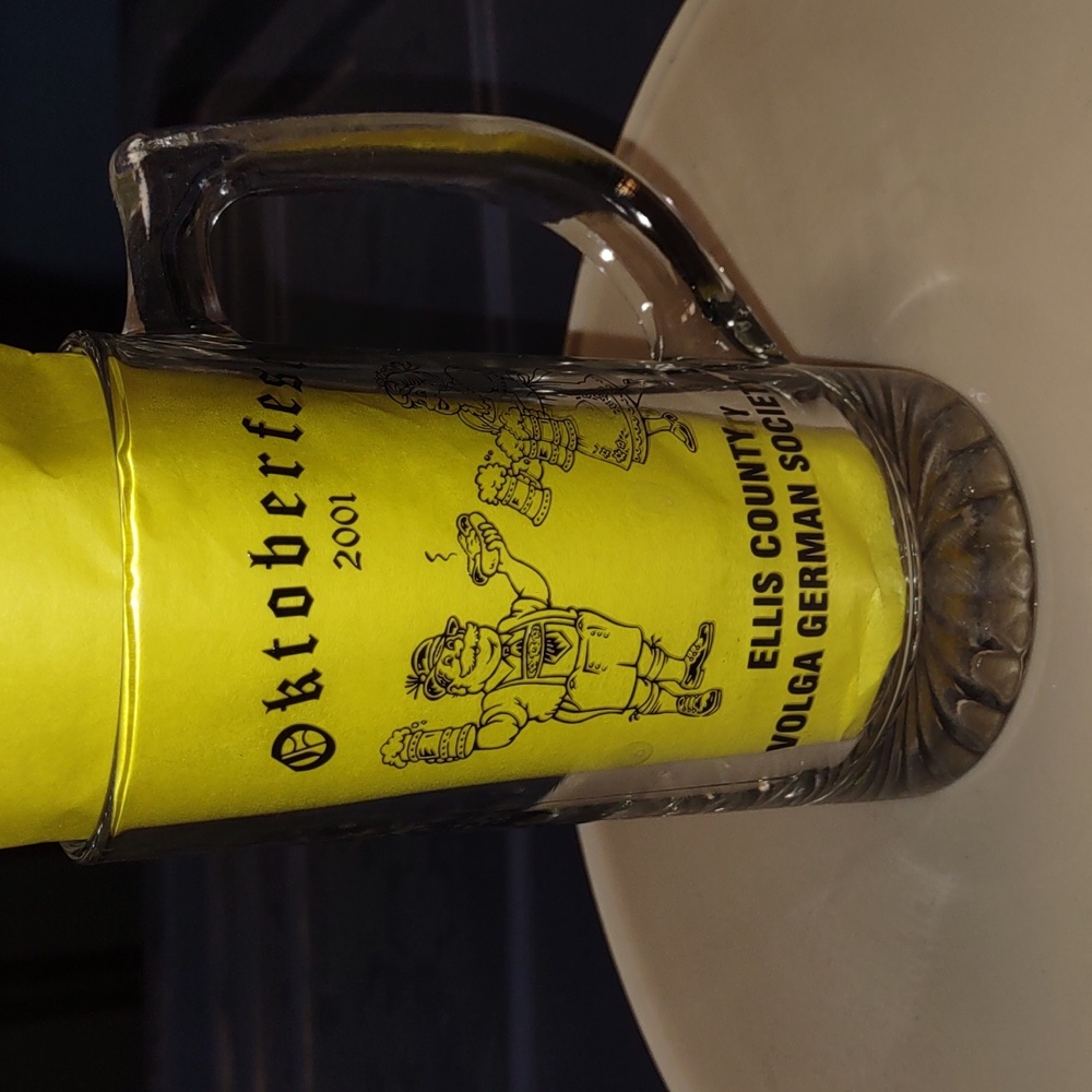 🏠 2001 FHSU Octoberfest Commemorative beer mug
